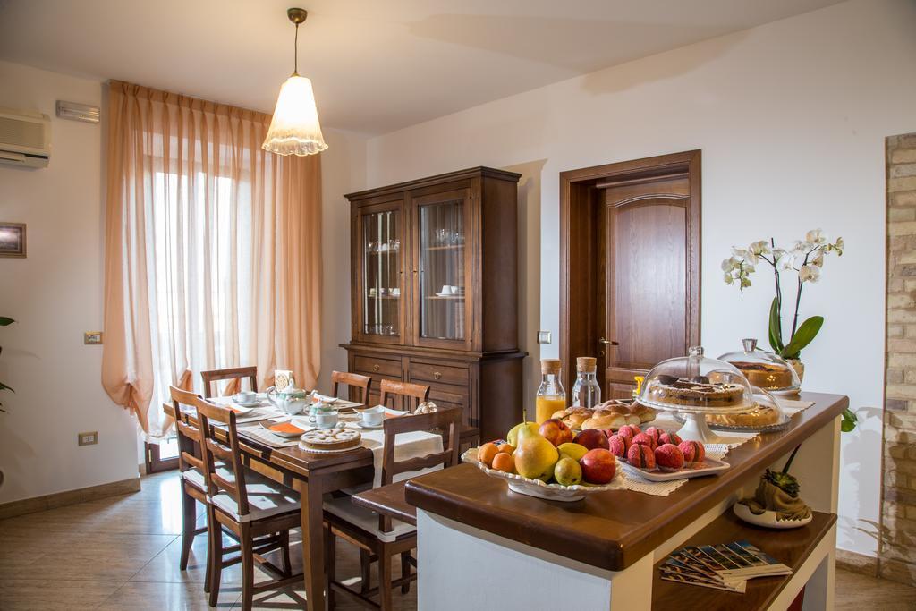 B&B Casa Cavour San Benedetto del Tronto Extérieur photo